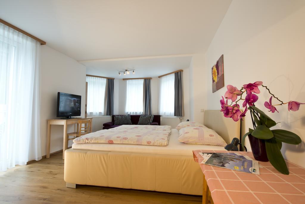 Gasthaus Pension Zur Nixe Steinbach am Attersee Szoba fotó
