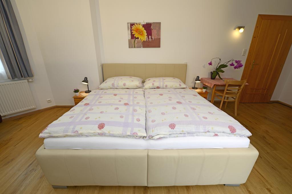 Gasthaus Pension Zur Nixe Steinbach am Attersee Szoba fotó